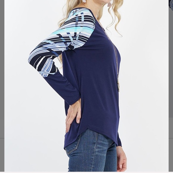 Navy & Mint Geometric Raglan Top - Picture 3 of 4